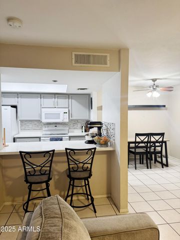 222 W Brown Road 8, Mesa, AZ 85201