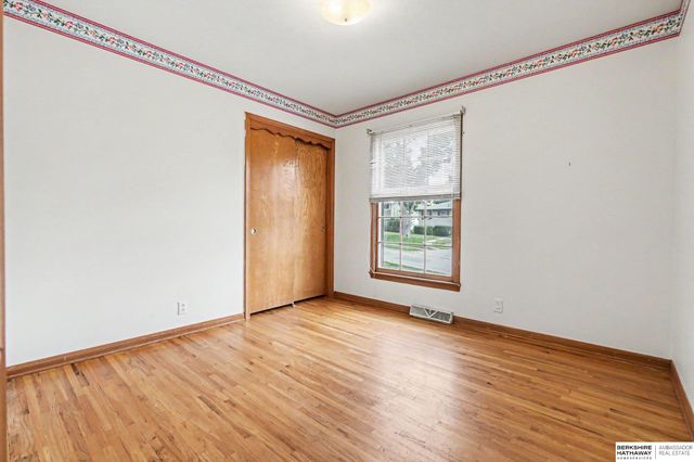 9758 Cady Avenue, Omaha, NE 68134