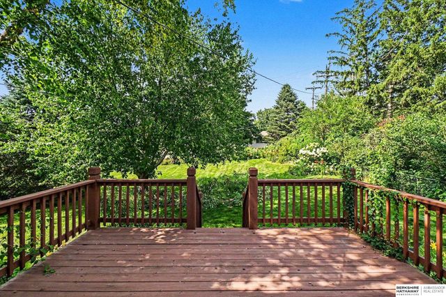 9758 Cady Avenue, Omaha, NE 68134