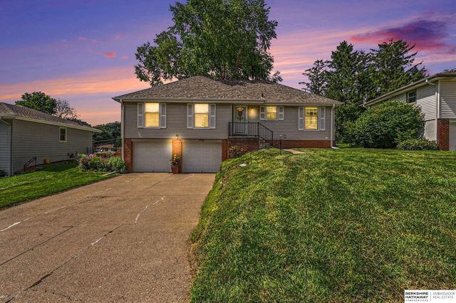 9758 Cady Avenue, Omaha, NE 68134
