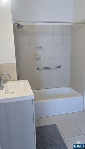 230 Lakeview Avenue 2, Clifton, NJ 07011