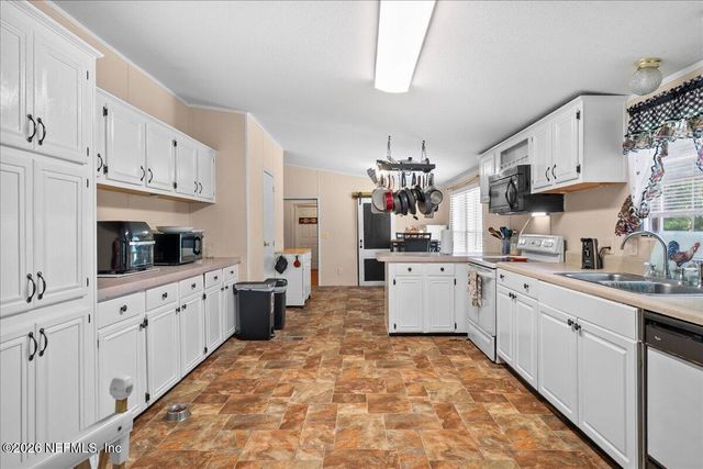 4065 SILVER LAKE Drive, Palatka, FL 32177