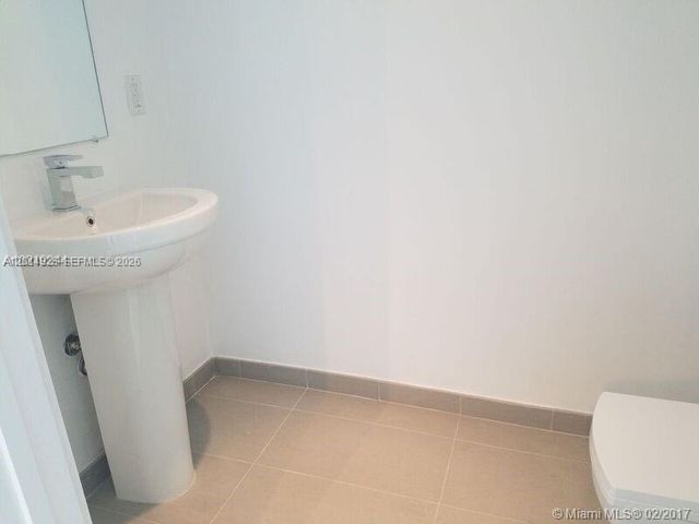 1080 Brickell Ave 909, Miami, FL 33131