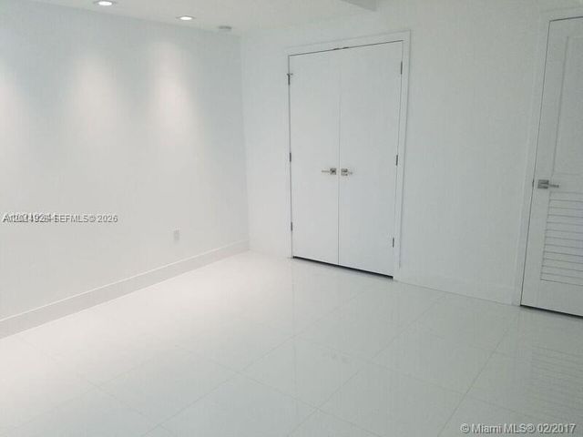1080 Brickell Ave 909, Miami, FL 33131