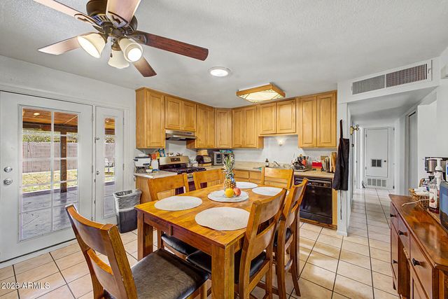 7420 E TAYLOR Street, Scottsdale, AZ 85257