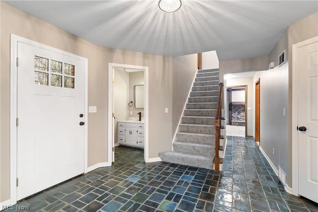 9466 Beryl Street NW, Massillon, OH 44646