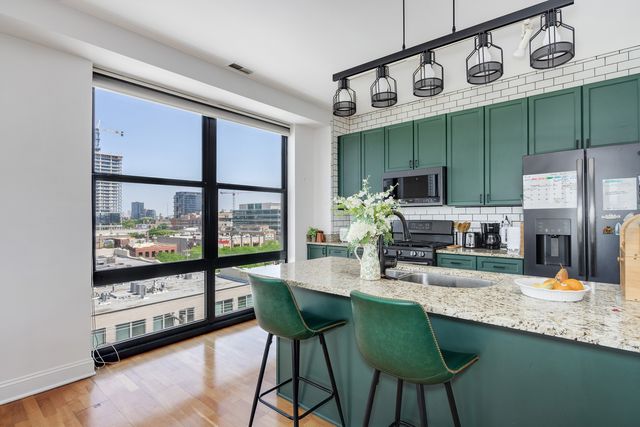 1260 W WASHINGTON Street 608, Chicago, IL 60607
