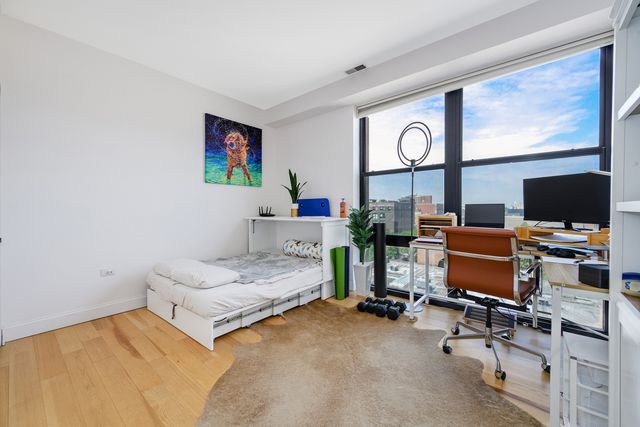 1260 W WASHINGTON Street 608, Chicago, IL 60607