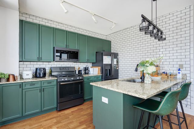 1260 W WASHINGTON Street 608, Chicago, IL 60607