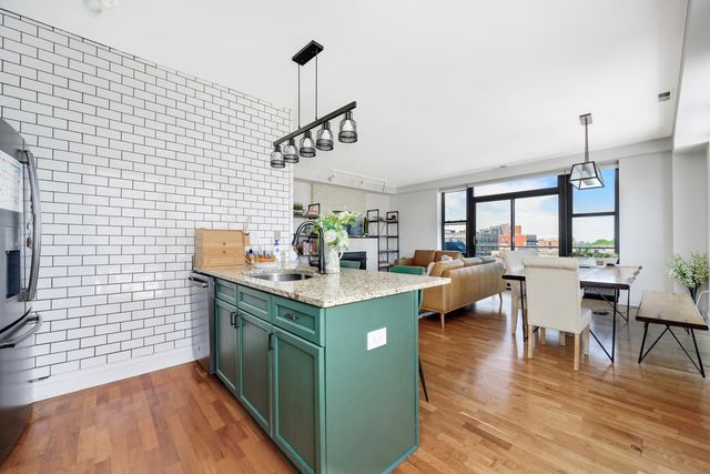 1260 W WASHINGTON Street 608, Chicago, IL 60607