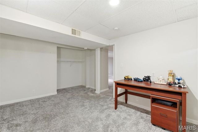 9705 Antigo Drive, St Louis, MO 63123