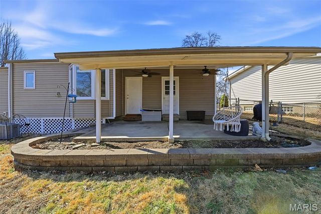 9705 Antigo Drive, St Louis, MO 63123