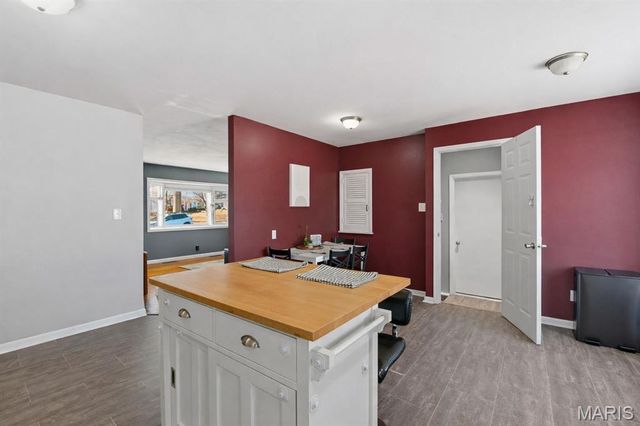 9705 Antigo Drive, St Louis, MO 63123