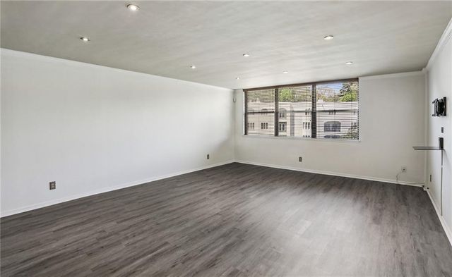 2965 Pharr Court South NW 316, Atlanta, GA 30305