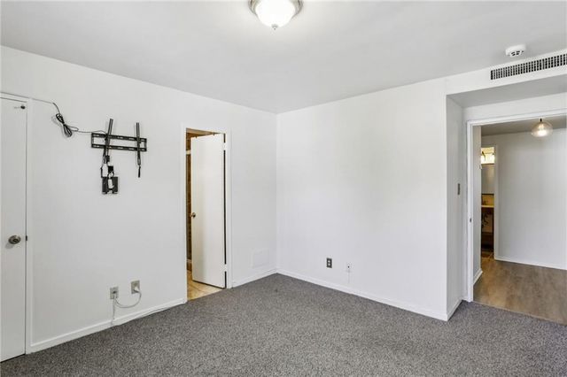 2965 Pharr Court South NW 316, Atlanta, GA 30305
