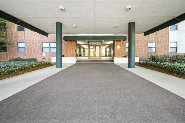 2965 Pharr Court South NW 316, Atlanta, GA 30305