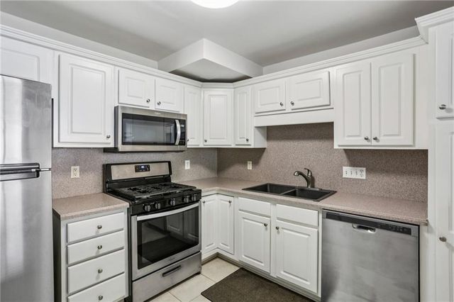 2965 Pharr Court South NW 316, Atlanta, GA 30305