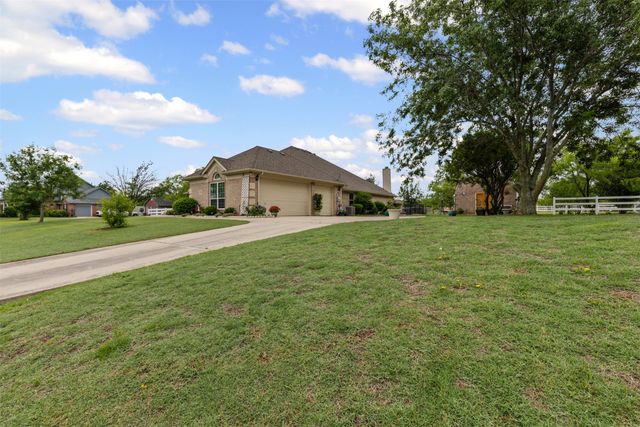 2009 Running Brook Drive, Joshua, TX 76058