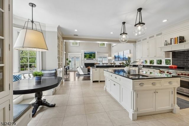 36 Edgemont Rd, Montclair Twp., NJ 07042