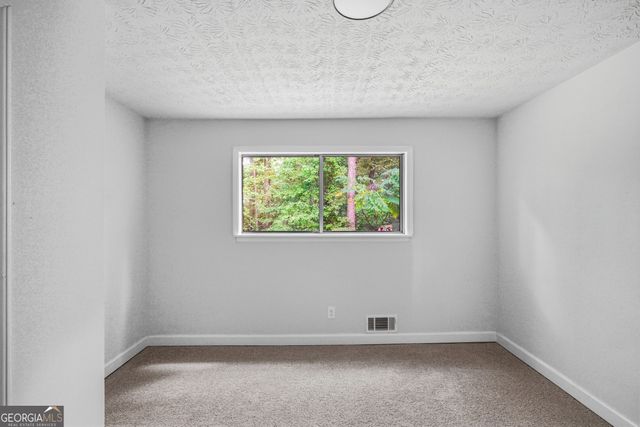 7052 Lodgepole Drive, Morrow, GA 30260