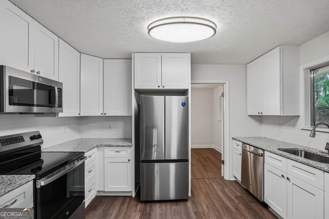 7052 Lodgepole Drive, Morrow, GA 30260