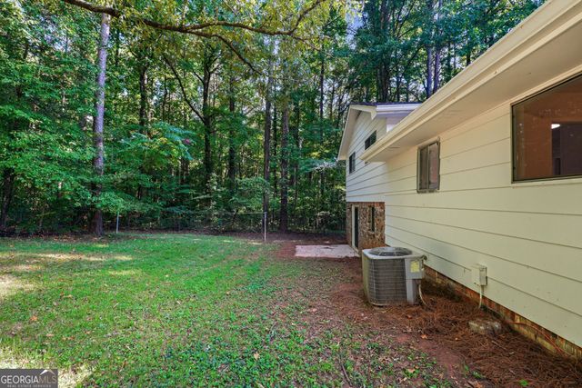 7052 Lodgepole Drive, Morrow, GA 30260