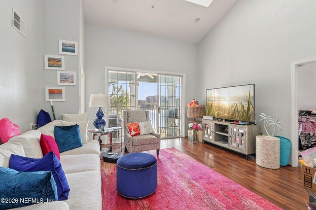 8550 TOUCHTON Road 1334, Jacksonville, FL 32216