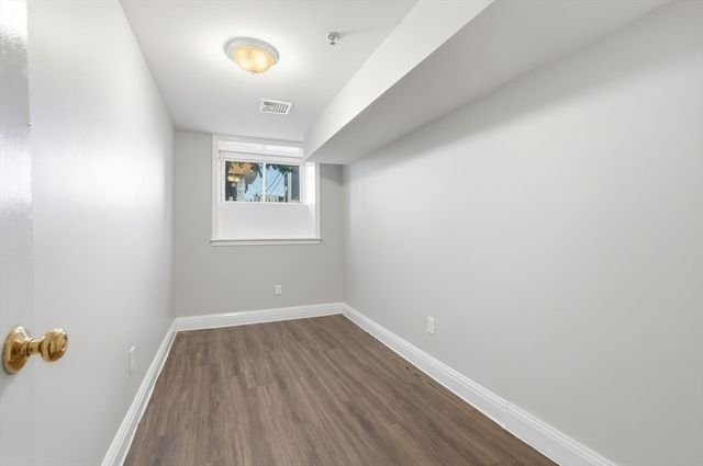 191 Everett St 1, Boston, MA 02128