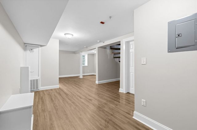 191 Everett St 1, Boston, MA 02128