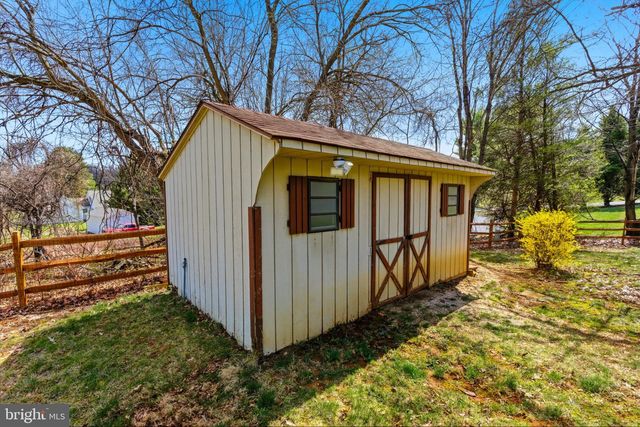 34 RENAISSANCE DR, Martinsburg, WV 25403