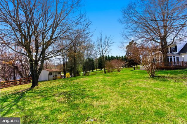 34 RENAISSANCE DR, Martinsburg, WV 25403