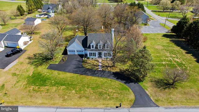 34 RENAISSANCE DR, Martinsburg, WV 25403