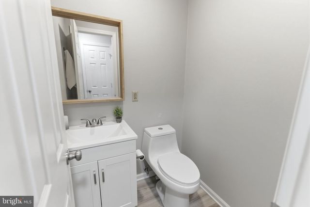 34 RENAISSANCE DR, Martinsburg, WV 25403