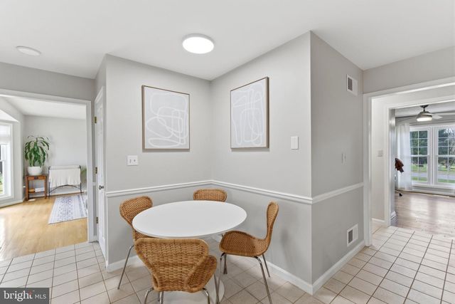 34 RENAISSANCE DR, Martinsburg, WV 25403