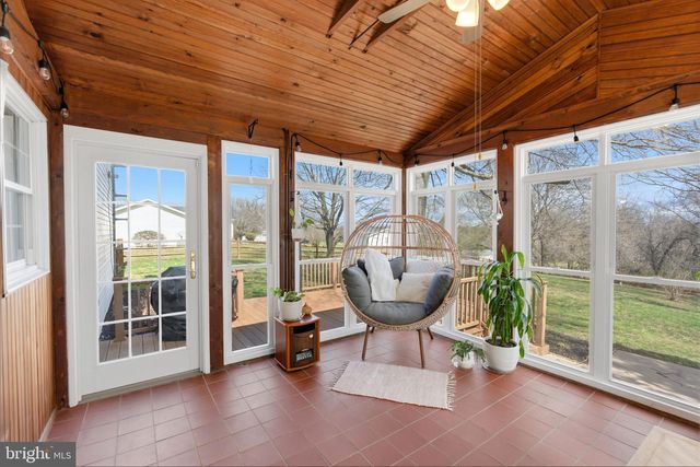 34 RENAISSANCE DR, Martinsburg, WV 25403