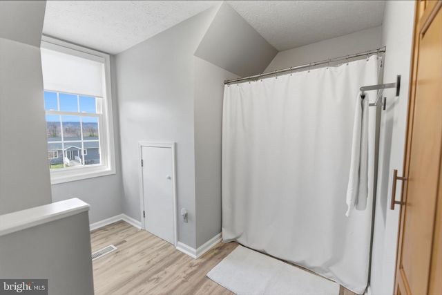 34 RENAISSANCE DR, Martinsburg, WV 25403