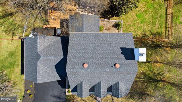 34 RENAISSANCE DR, Martinsburg, WV 25403