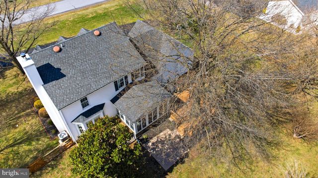 34 RENAISSANCE DR, Martinsburg, WV 25403