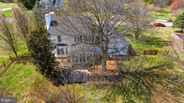 34 RENAISSANCE DR, Martinsburg, WV 25403