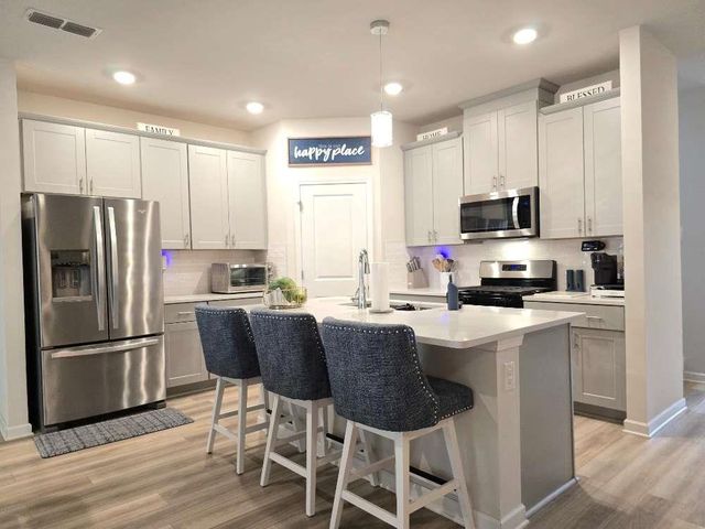 7789 Richmond Trail, Fairburn, GA 30213