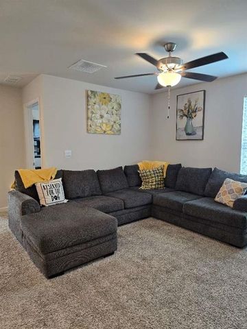 7789 Richmond Trail, Fairburn, GA 30213