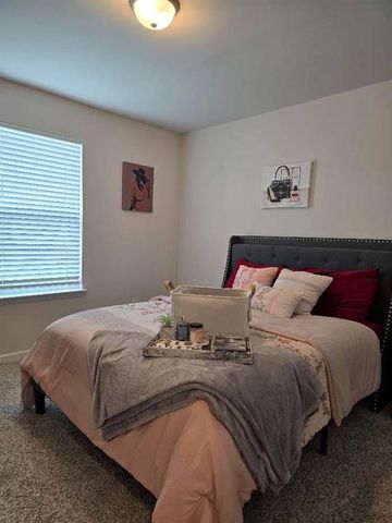 7789 Richmond Trail, Fairburn, GA 30213