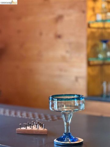 1799 1799 Pomona St, Crockett, CA 94525