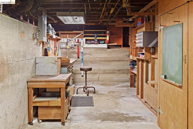 1799 1799 Pomona St, Crockett, CA 94525