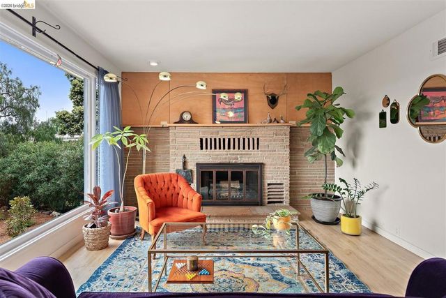 1799 1799 Pomona St, Crockett, CA 94525