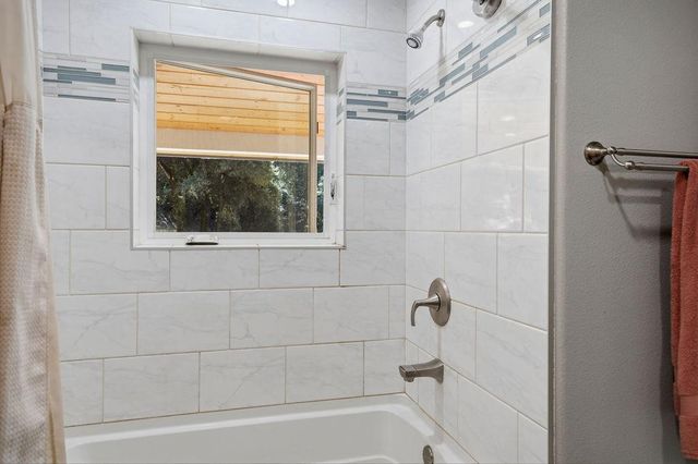 18921 Greenhorn Rd, Grass Valley, CA 95945