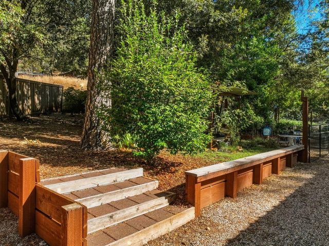 18921 Greenhorn Rd, Grass Valley, CA 95945