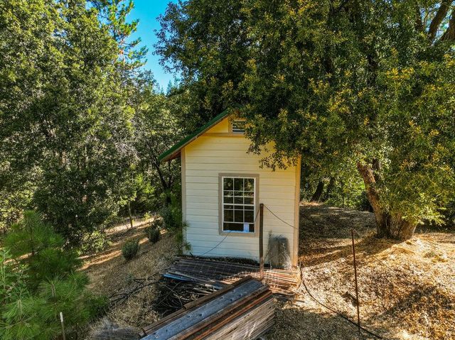 18921 Greenhorn Rd, Grass Valley, CA 95945
