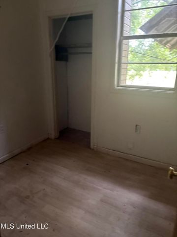 828 N Doctor Martin Luther King Street, Natchez, MS 39120