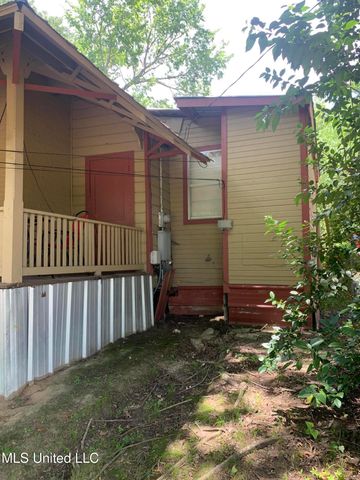 828 N Doctor Martin Luther King Street, Natchez, MS 39120
